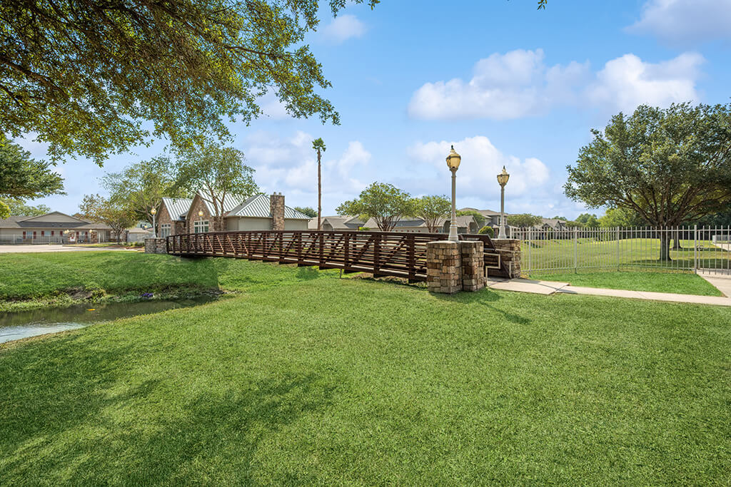 Fountains at Tidwell & The Enclave Affordable Apartments Apartments